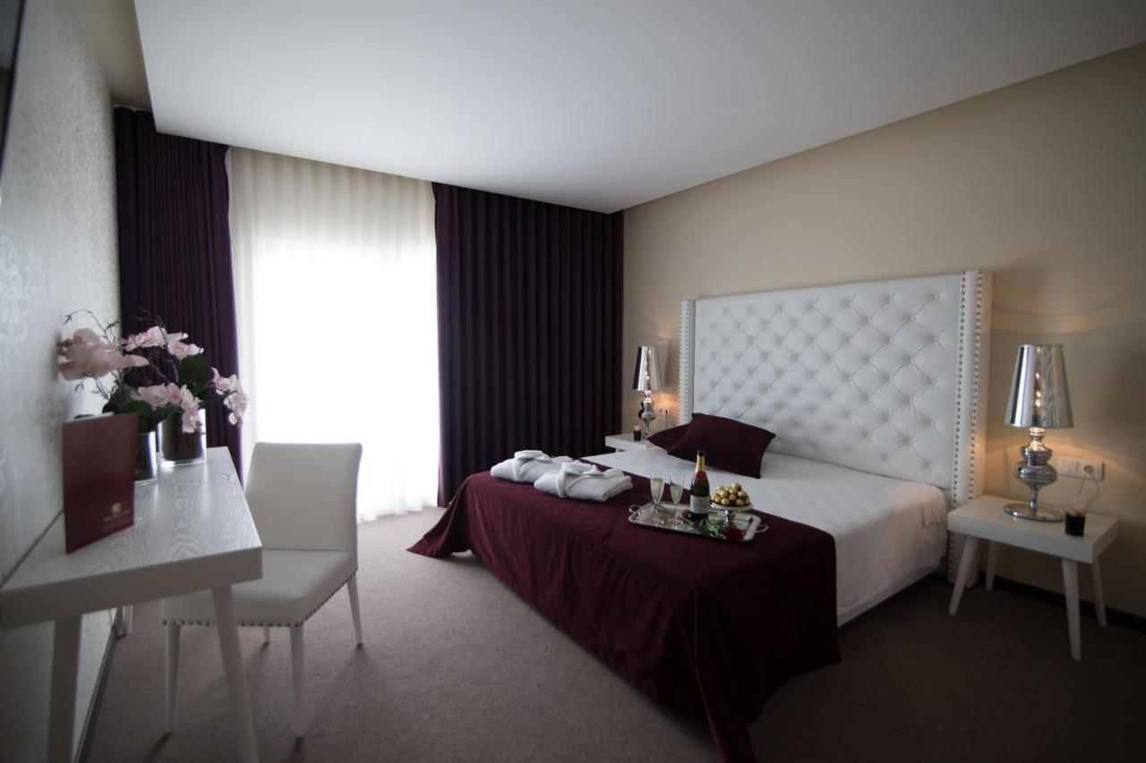 Hotel De Ilhavo Plaza & Spa ภายนอก รูปภาพ